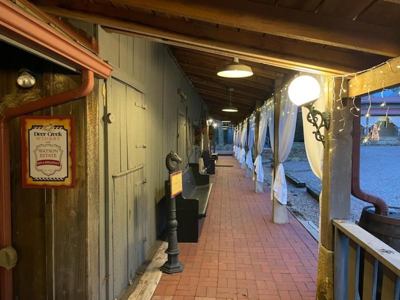 Watson Estate Bnb & Deer Creek Winery Uniontown Buitenkant foto