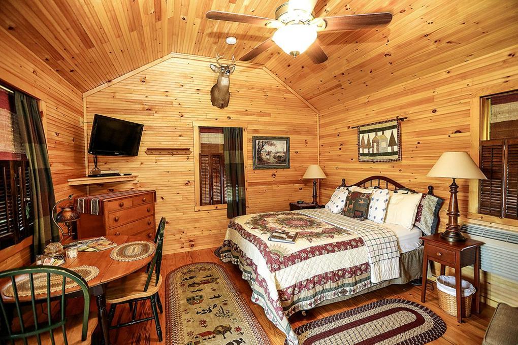 Watson Estate Bnb & Deer Creek Winery Uniontown Buitenkant foto