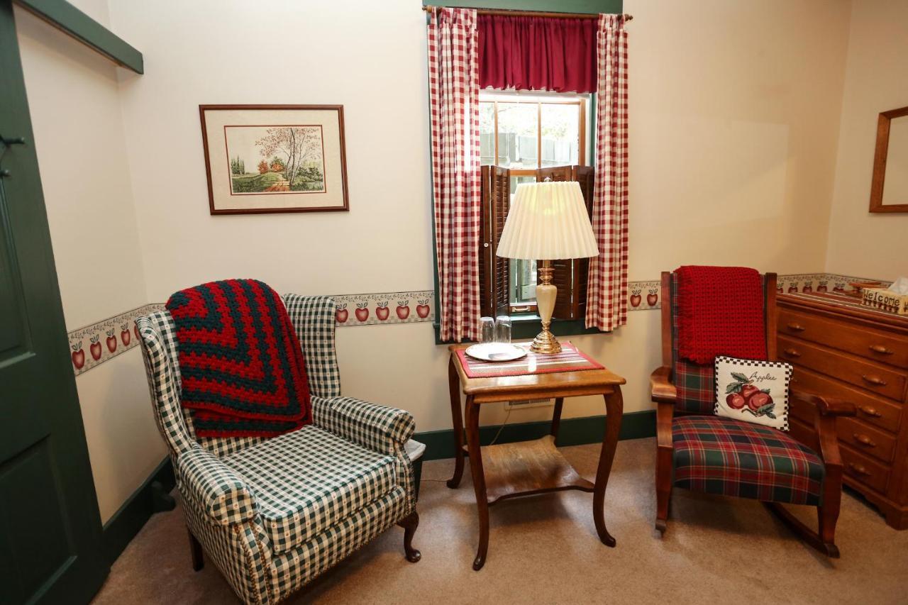 Watson Estate Bnb & Deer Creek Winery Uniontown Buitenkant foto